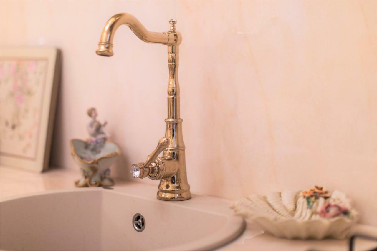 ורונה Fiore D'Arancio Luxury City Center Apartment מראה חיצוני תמונה