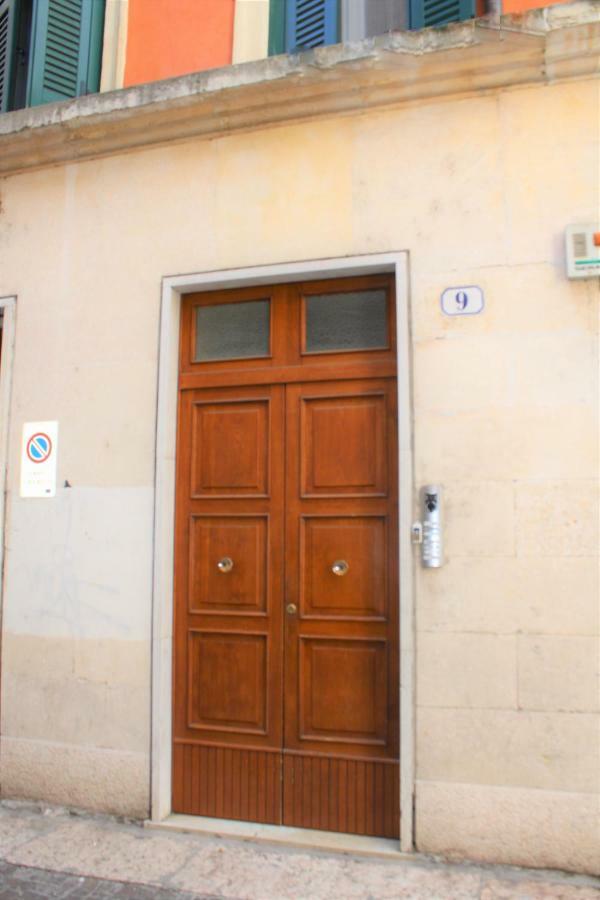 ורונה Fiore D'Arancio Luxury City Center Apartment מראה חיצוני תמונה